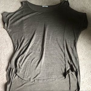 Brown shirt with open shoulders